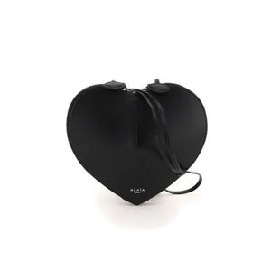 Meet your Posher, Purse Addict